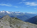 Più a dx ,  al centro , il ghiacciaio dell'Aletsch...